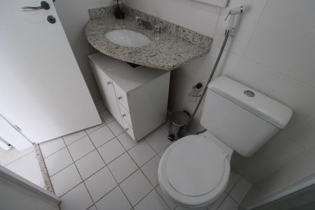 Apartamento à venda com 134m², 4 quartos e 3 vagasBanheiro da suíte 2