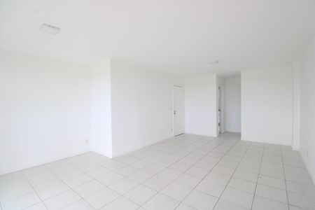 Sala de apartamento à venda com 4 quartos, 134m² em Barra Olímpica, Rio de Janeiro
