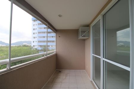 Apartamento à venda com 134m², 4 quartos e 3 vagasSala - Varanda