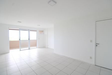 Sala de apartamento à venda com 4 quartos, 134m² em Barra Olímpica, Rio de Janeiro