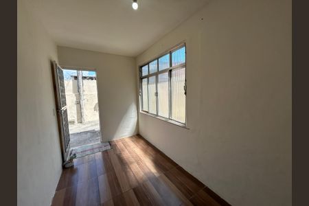 Casa para alugar com 60m², 2 quartos e sem vagaSala
