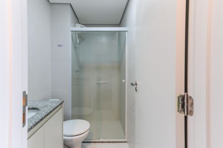 Banheiro de apartamento para alugar com 1 quarto, 25m² em Butantã, São Paulo