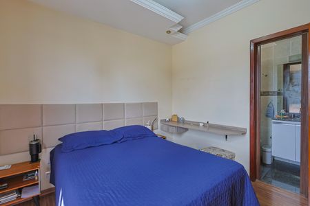 Apartamento à venda com 105m², 3 quartos e 2 vagas Apartamento à venda com 105m², 3 quartos e 2 vagasQuarto 3 - Suíte