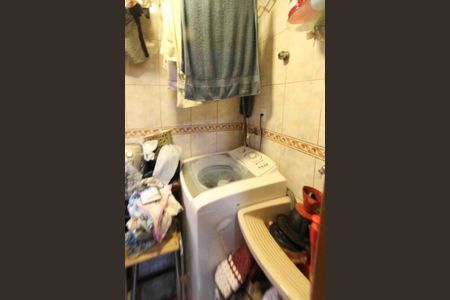 Casa à venda com 57m², 2 quartos e 1 vagaÁrea de Serviço