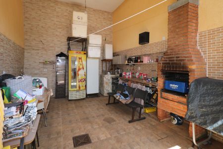 Casa à venda com 195m², 3 quartos e 3 vagasÁrea de Serviço e Churrasqueira