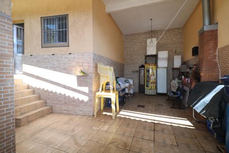 Casa à venda com 195m², 3 quartos e 3 vagasÁrea de Serviço e Churrasqueira