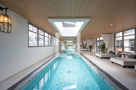 Studio à venda com 27m², 1 quarto e sem vaga Studio à venda com 27m², 1 quarto e sem vagaPiscina Coberta