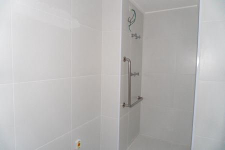 Banheiro de kitnet/studio à venda com 1 quarto, 27m² em Vila Clementino, São Paulo