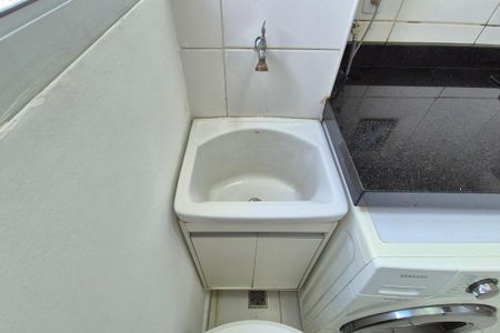 Apartamento para alugar com 49m², 2 quartos e 1 vagaÁrea de Serviço