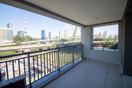 Apartamento para alugar com 63m², 1 quarto e 1 vagaVaranda