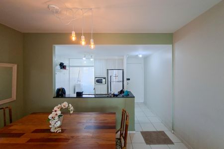 Apartamento para alugar com 70m², 2 quartos e 1 vagaCozinha 