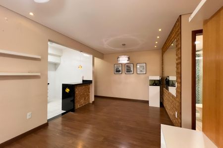 Apartamento para alugar com 77m², 3 quartos e 2 vagasSala