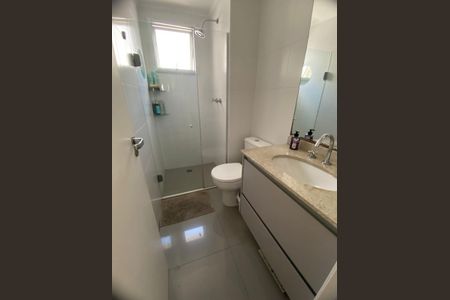 Banheiro de apartamento à venda com 3 quartos, 85m² em Vila Prudente, São Paulo