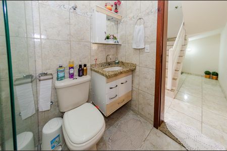 Casa à venda com 174m², 3 quartos e 4 vagasBanheiro 1