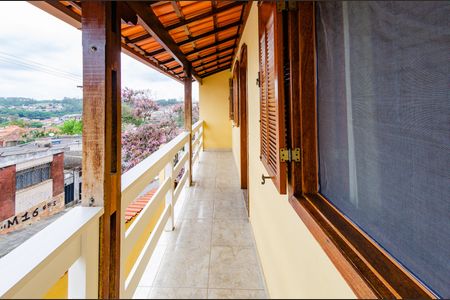 Casa à venda com 174m², 3 quartos e 4 vagasVaranda