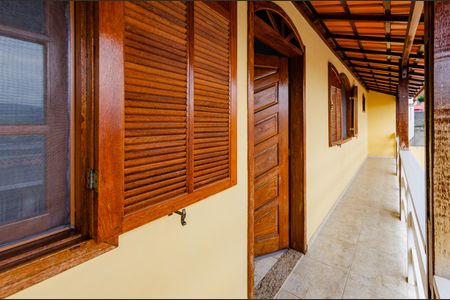 Casa à venda com 174m², 3 quartos e 4 vagasVaranda