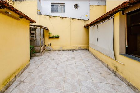 Casa à venda com 174m², 3 quartos e 4 vagasÁrea externa