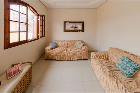 Casa à venda com 174m², 3 quartos e 4 vagasSala