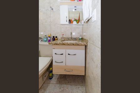 Casa à venda com 174m², 3 quartos e 4 vagasBanheiro 1