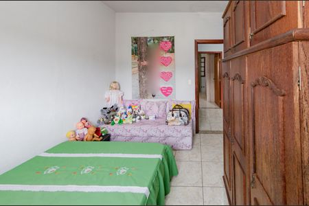 Casa à venda com 174m², 3 quartos e 4 vagasQuarto 2