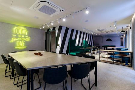 Studio à venda com 25m², 1 quarto e sem vaga Studio à venda com 25m², 1 quarto e sem vagaSalão de Festas