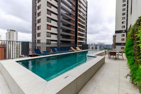 Studio à venda com 25m², 1 quarto e sem vaga Studio à venda com 25m², 1 quarto e sem vagaPiscina