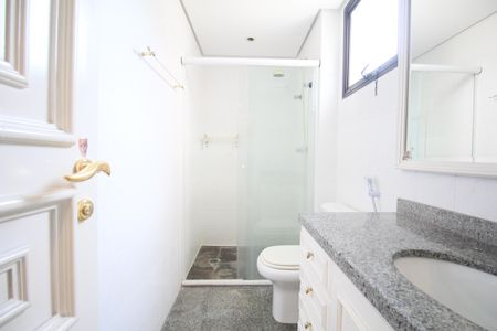 Apartamento para alugar com 186m², 4 quartos e 3 vagasBanheiro 2