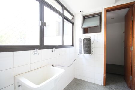 Apartamento para alugar com 186m², 4 quartos e 3 vagasÁrea de Serviço