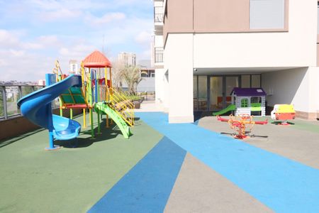 Apartamento para alugar com 74m², 3 quartos e 1 vagaÁrea comum - Playground