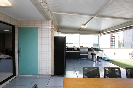 Apartamento para alugar com 220m², 3 quartos e 4 vagasCobertura