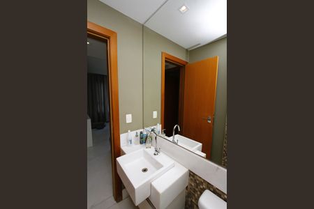 Apartamento para alugar com 220m², 3 quartos e 4 vagasLavabo