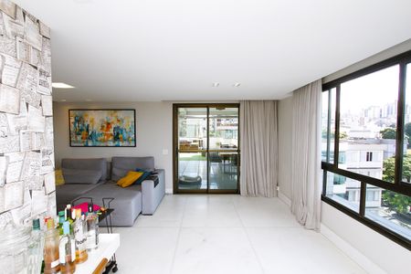 Apartamento para alugar com 220m², 3 quartos e 4 vagasCobertura