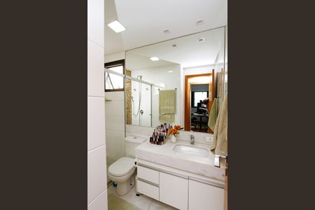 Apartamento para alugar com 220m², 3 quartos e 4 vagasBanheiro Social