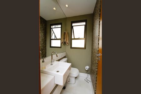 Apartamento para alugar com 220m², 3 quartos e 4 vagasLavabo