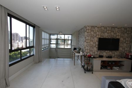 Apartamento para alugar com 220m², 3 quartos e 4 vagasCobertura