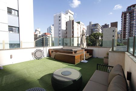 Apartamento para alugar com 220m², 3 quartos e 4 vagasPiscina