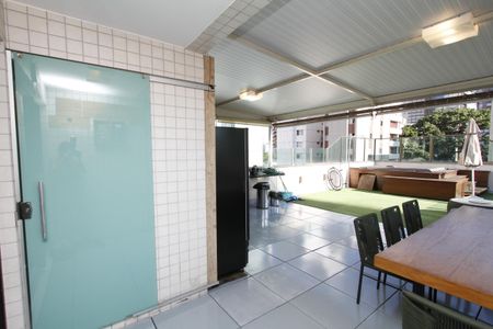 Apartamento para alugar com 220m², 3 quartos e 4 vagasCobertura