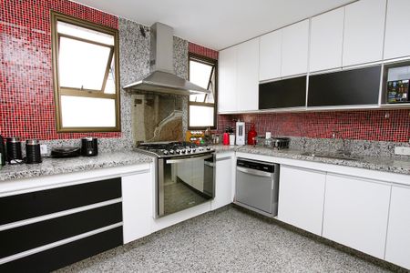 Apartamento para alugar com 220m², 3 quartos e 4 vagasCozinha