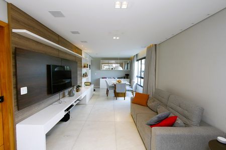 Apartamento para alugar com 220m², 3 quartos e 4 vagasSala