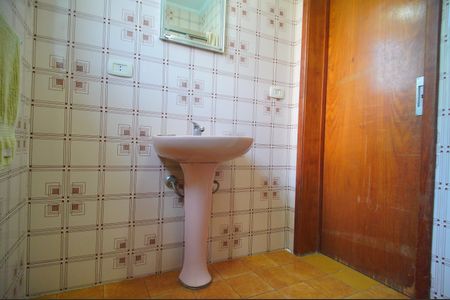 Casa à venda com 400m², 6 quartos e 2 vagasBanheiro 1