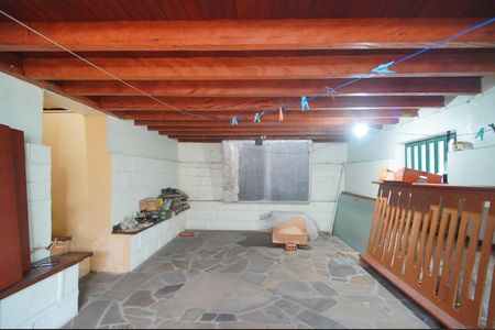 Casa à venda com 400m², 6 quartos e 2 vagasporão