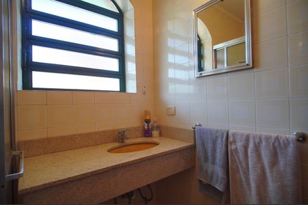 Casa à venda com 400m², 6 quartos e 2 vagasBanheiro 2