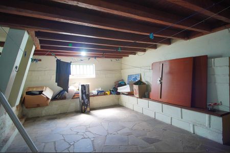 Casa à venda com 400m², 6 quartos e 2 vagasporão