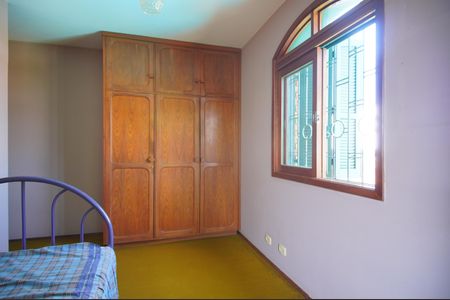 Casa à venda com 400m², 6 quartos e 2 vagasQuarto 3