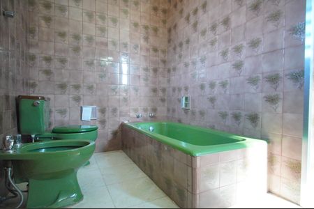 Casa à venda com 400m², 6 quartos e 2 vagasBanheiro da Suíte