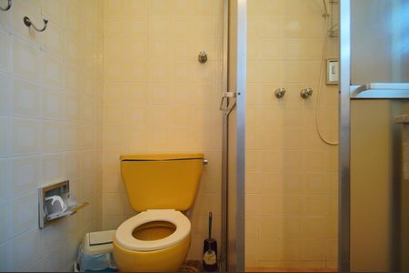 Casa à venda com 400m², 6 quartos e 2 vagasBanheiro 2