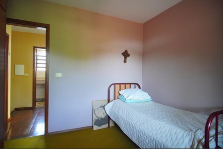 Casa à venda com 400m², 6 quartos e 2 vagasQuarto 4