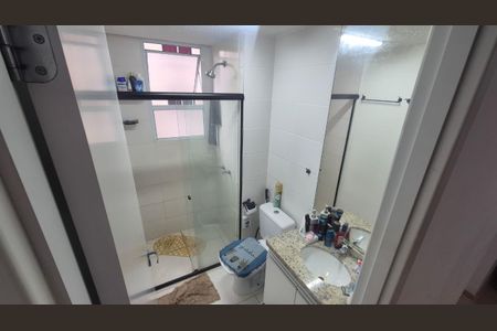 Banheiro 1 de apartamento para alugar com 2 quartos, 46m² em Taquara, Rio de Janeiro