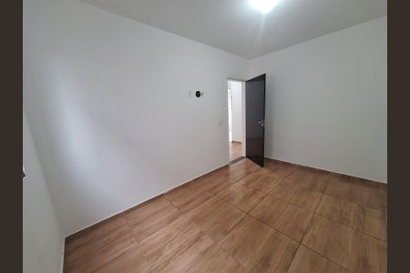 Quarto 2 de apartamento para alugar com 2 quartos, 48m² em Jardim Casa Branca, Suzano