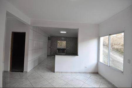 Casa para alugar com 76m², 2 quartos e sem vagaSala